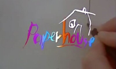 Header Critique : PAPERHOUSE