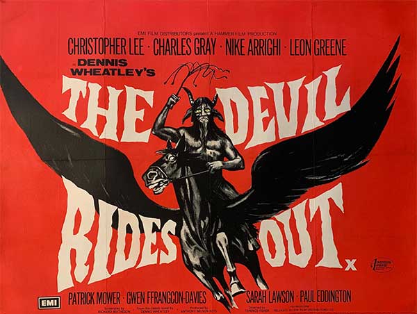 Header Critique : VIERGES DE SATAN, LES (THE DEVIL RIDES OUT)