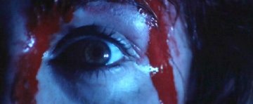 Header Critique : SUSPIRIA