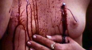 Header Critique : CARNAGE (NAIL GUN MASSACRE)